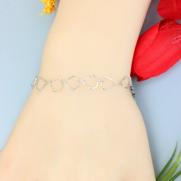 "Elegant & Trendy Bracelet, A Perfect Gift for Women, Thoughtful,  EVCH1785 - Picture 5 of 10